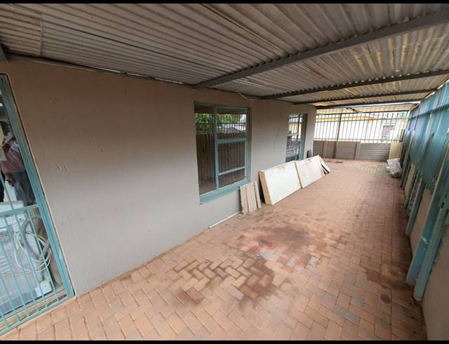 3 BEDROOM HOUSE FOR SALE IN THE ORCHARDS